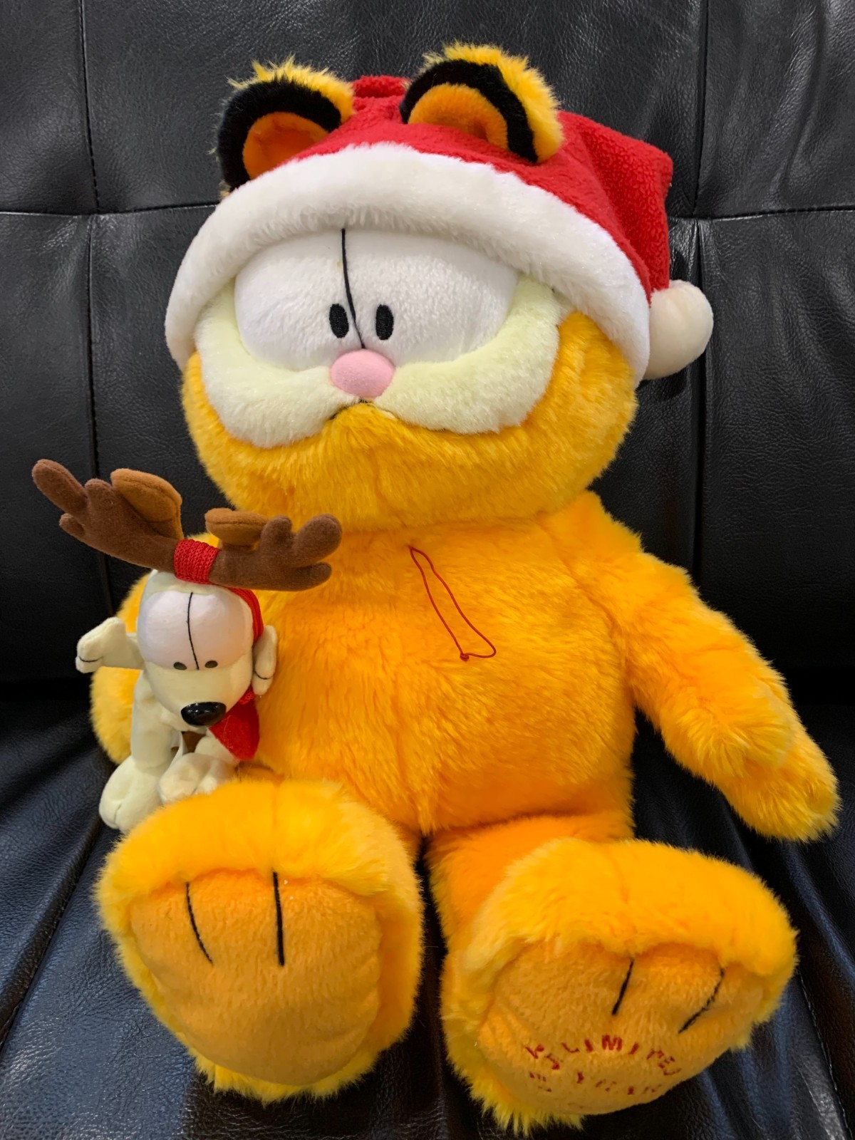 Christmas Garfield & Odie  Macy's Limited Edition 25 Years Plush Doll 18”