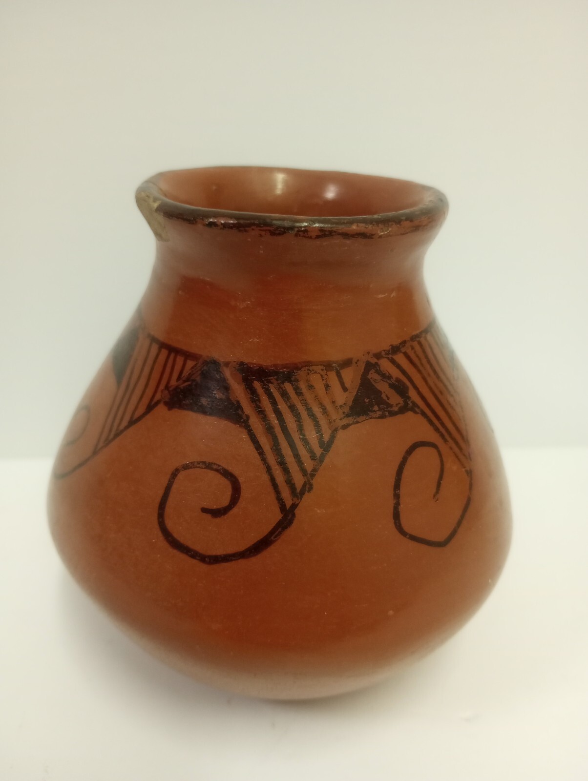 Vintage Mabel Sunn (1898-1980) Maricopa Tribe Native Pottery with provenance