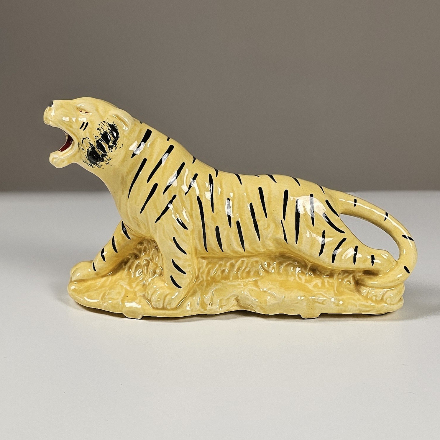 Vintage MCM Yellow Ceramic Tiger Planter Figurine 1950s TV Top Caddy Retro Gloss
