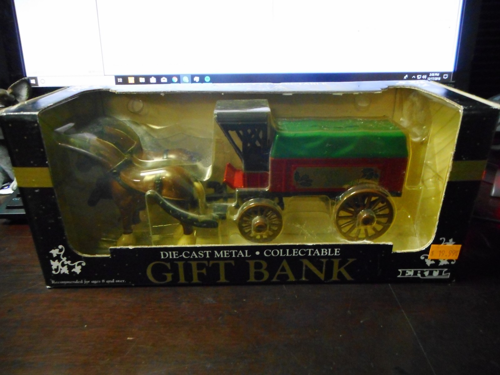 Ertl - Gift Bank Horse & Carriage (L-2)