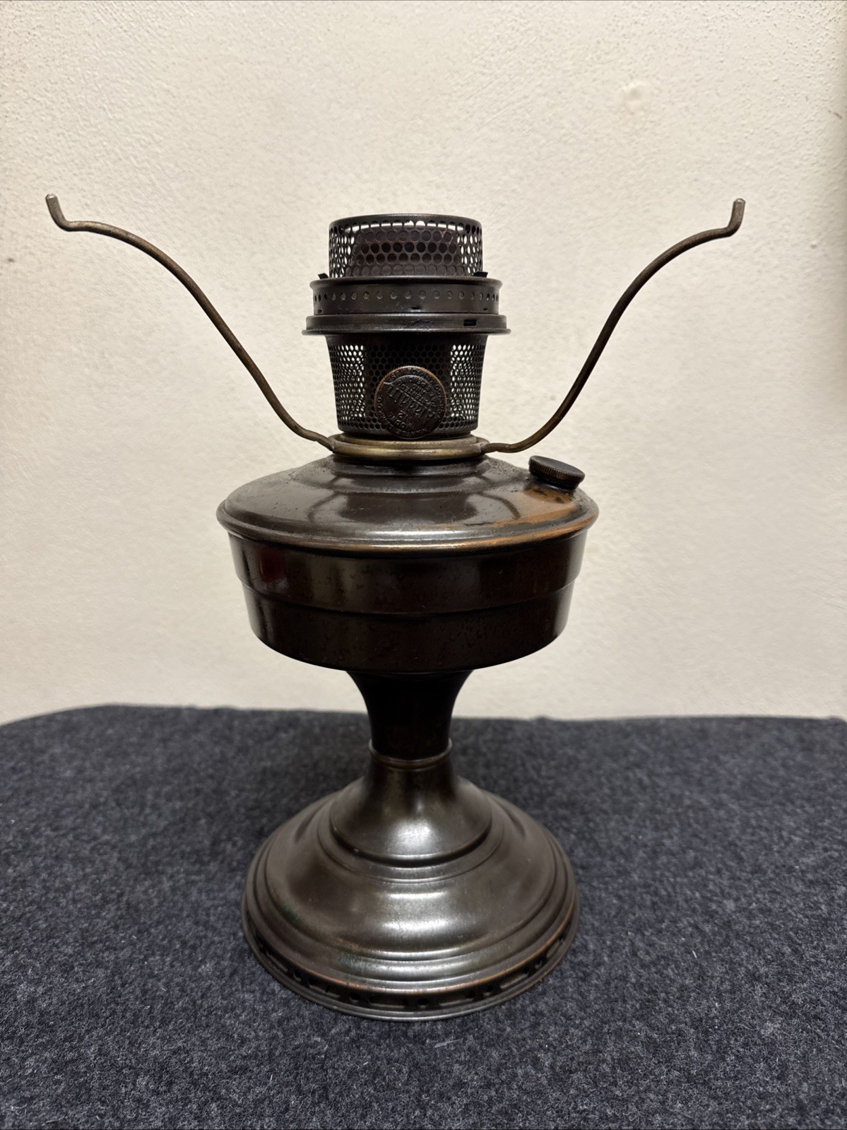 Model 12 Aladdin Lamp Brass Bronze Jappaned Finish w/ Burner and Gallery