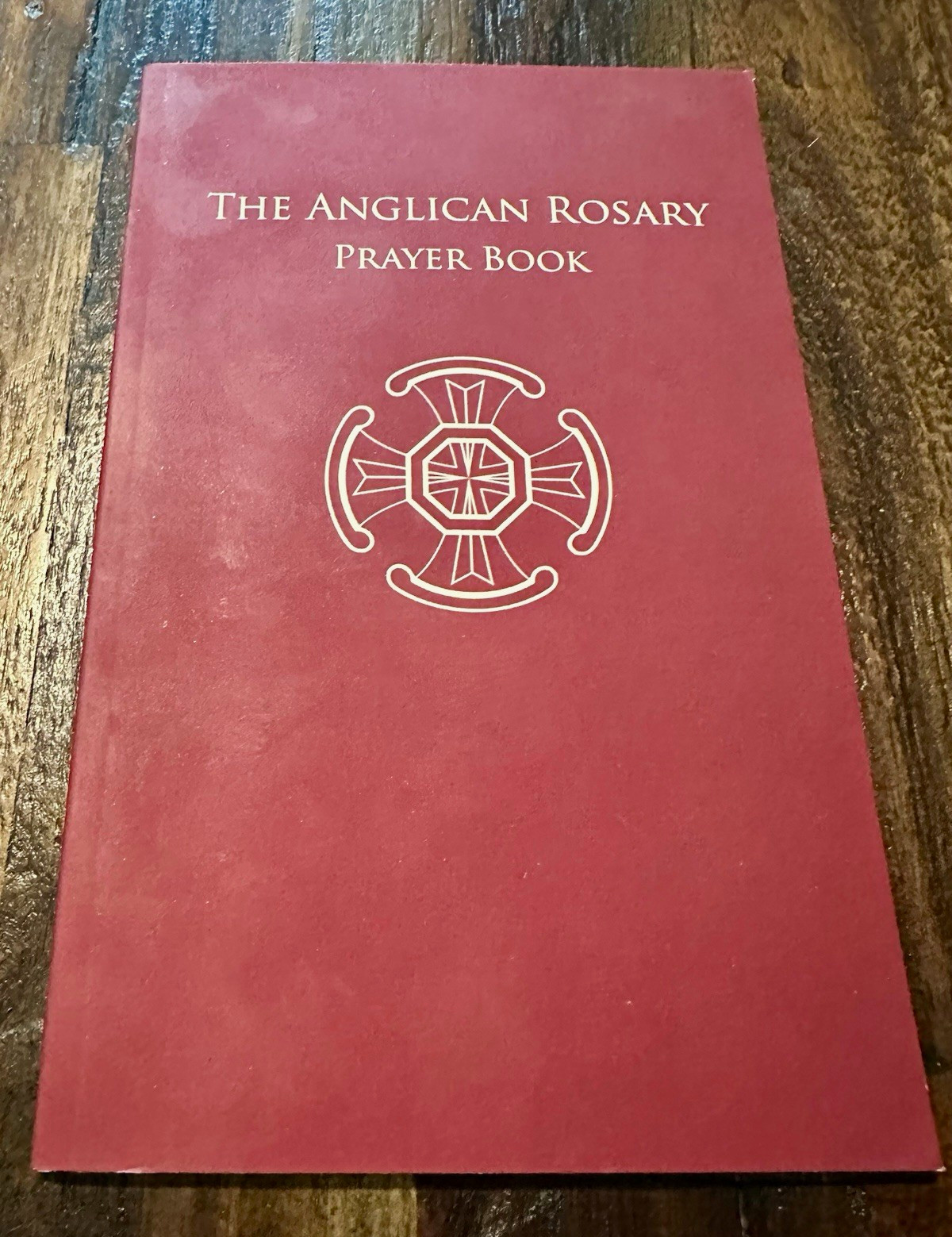 The Anglican Rosary Prayer Book by Anglican Publishers, ISBN 978-0962340506 The Anglican Rosary Prayer Book by Anglican Publishers, ISBN 978-0962340506
