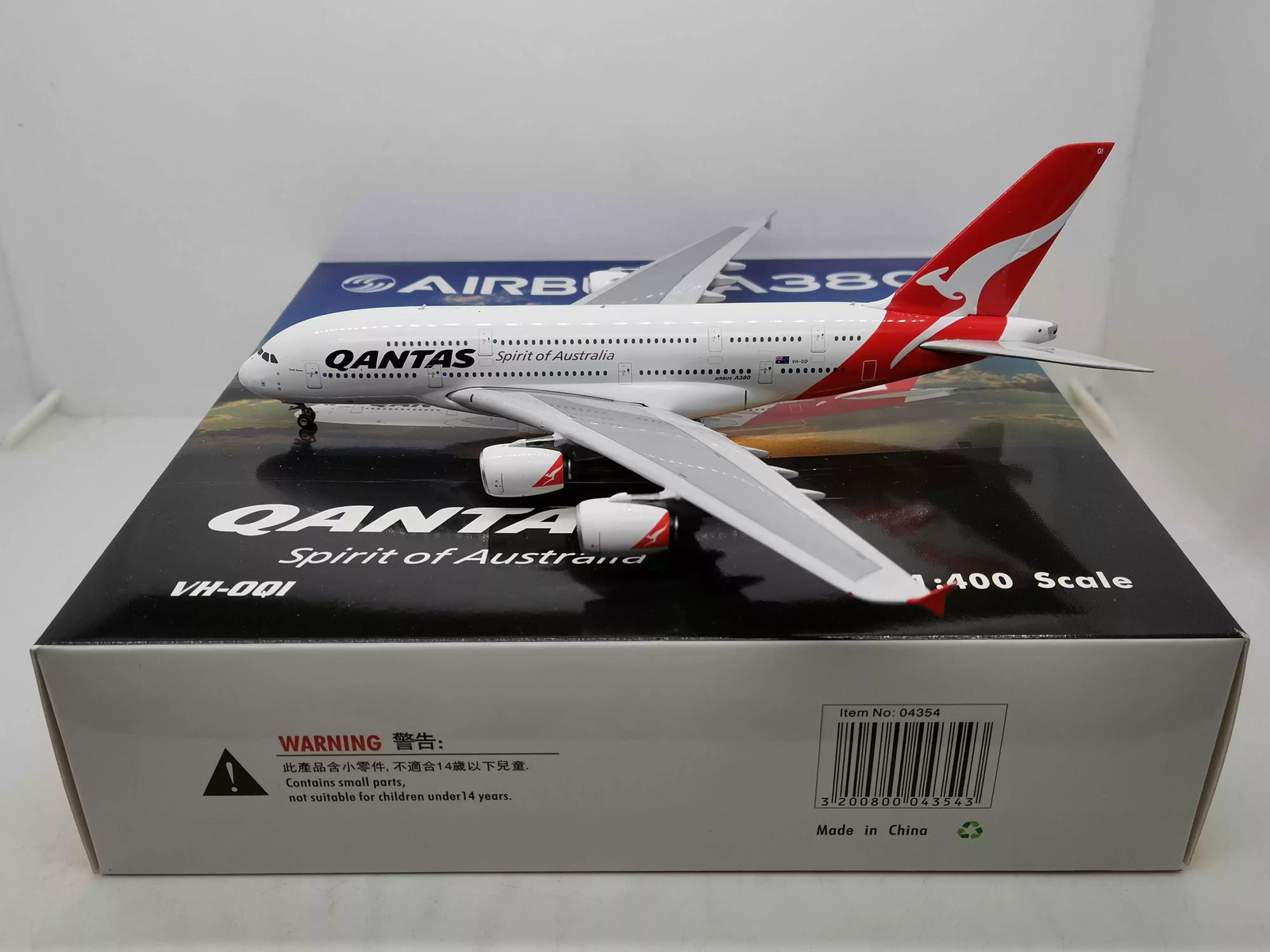 Phoenix 1:400 Qantas Airways Airbus A380 Airlines VH-OQI Diecast Aircraft Model