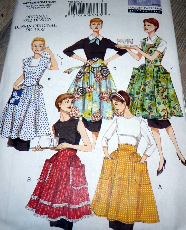 *LOVELY Retro 1950s APRONS Women VOGUE Sewing Pattern S-M-L UNCUT