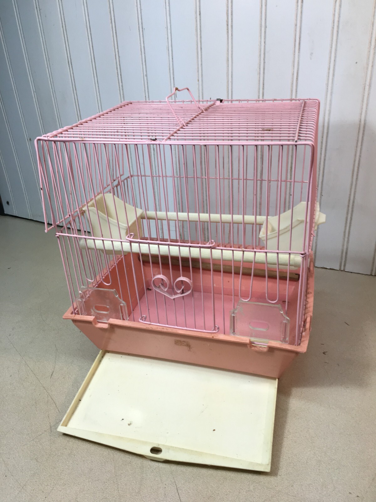 VTG. pink bird cage metal and plastic with feeders cottage chic HOEI JAPAN