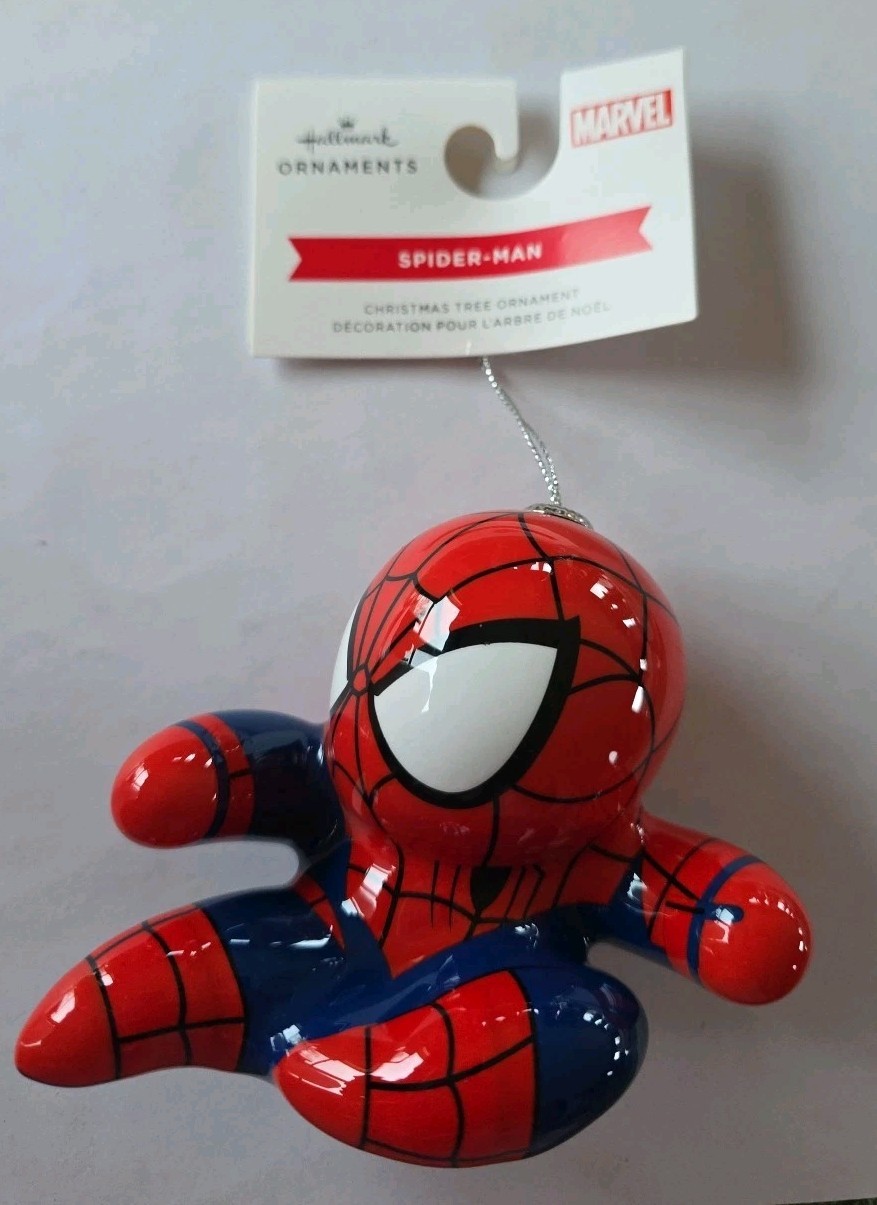 NEW Hallmark Marvel Spiderman  Christmas Tree Ornament With Tag