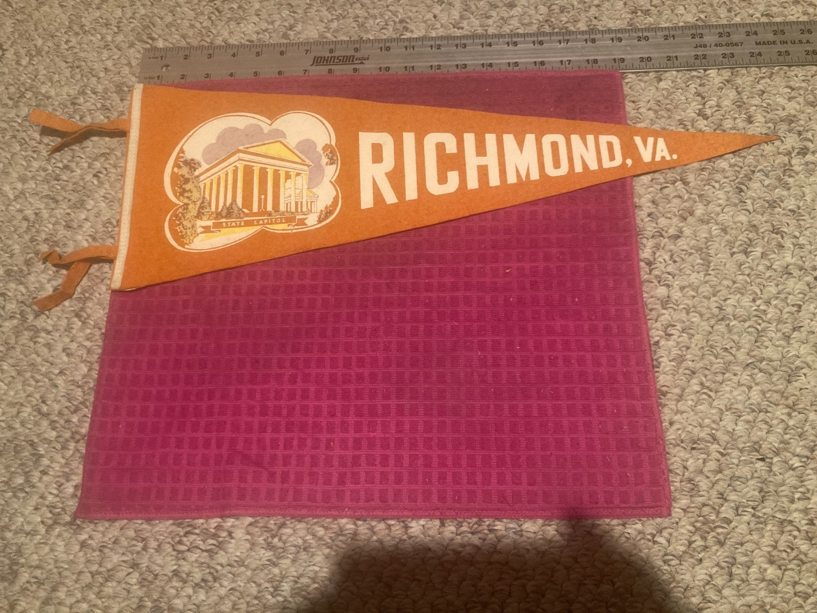 VTG RICHMOND VA STATE CAPITOL Banner PENNANT Norsid Manufacturing Co YONKERS NY