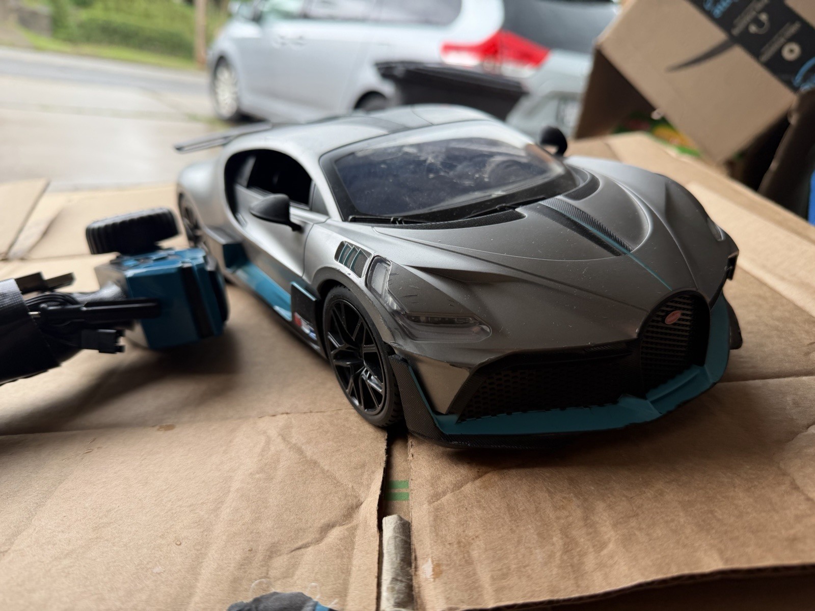 MIEBELY Remote Control Car, Bugatti Divo 1/12 Scale Rc Cars 12Km/h, 2.4Ghz Li...