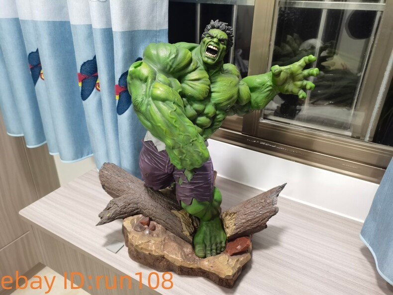 13'' Hulk VS Wolverine PVC Figure Statue Model Toy Collection Gift Collectible