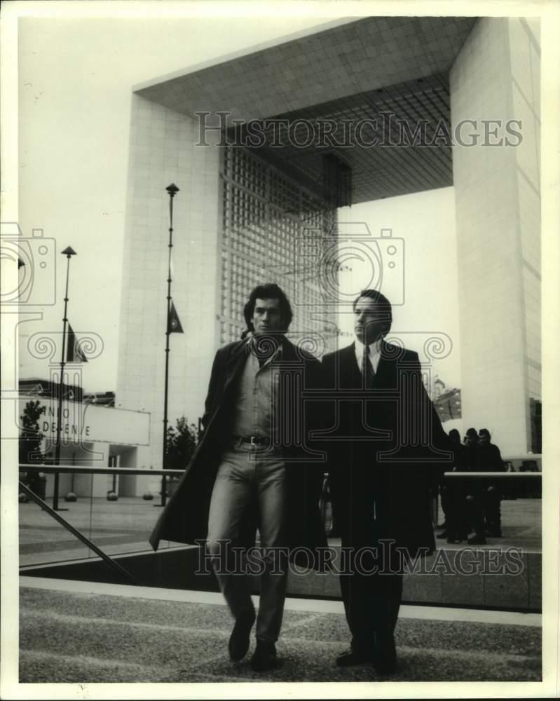 1992 Press Photo Actors Jeffrey Meek and Christian Burgess in \