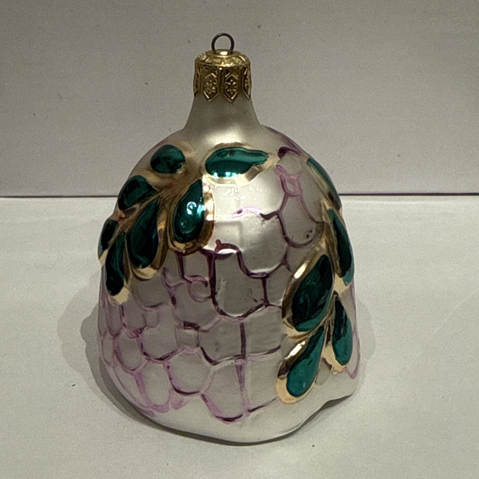 Vintage Smithsonian Museum Shop Tiffany Shades Glass Christmas Tree Ornament