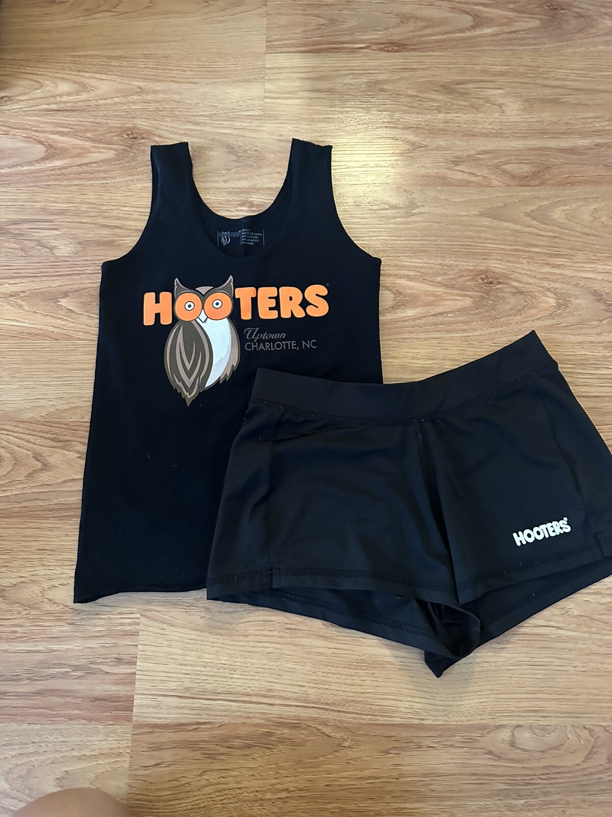 Hooters outfit All Black (Uptown Charlotte)