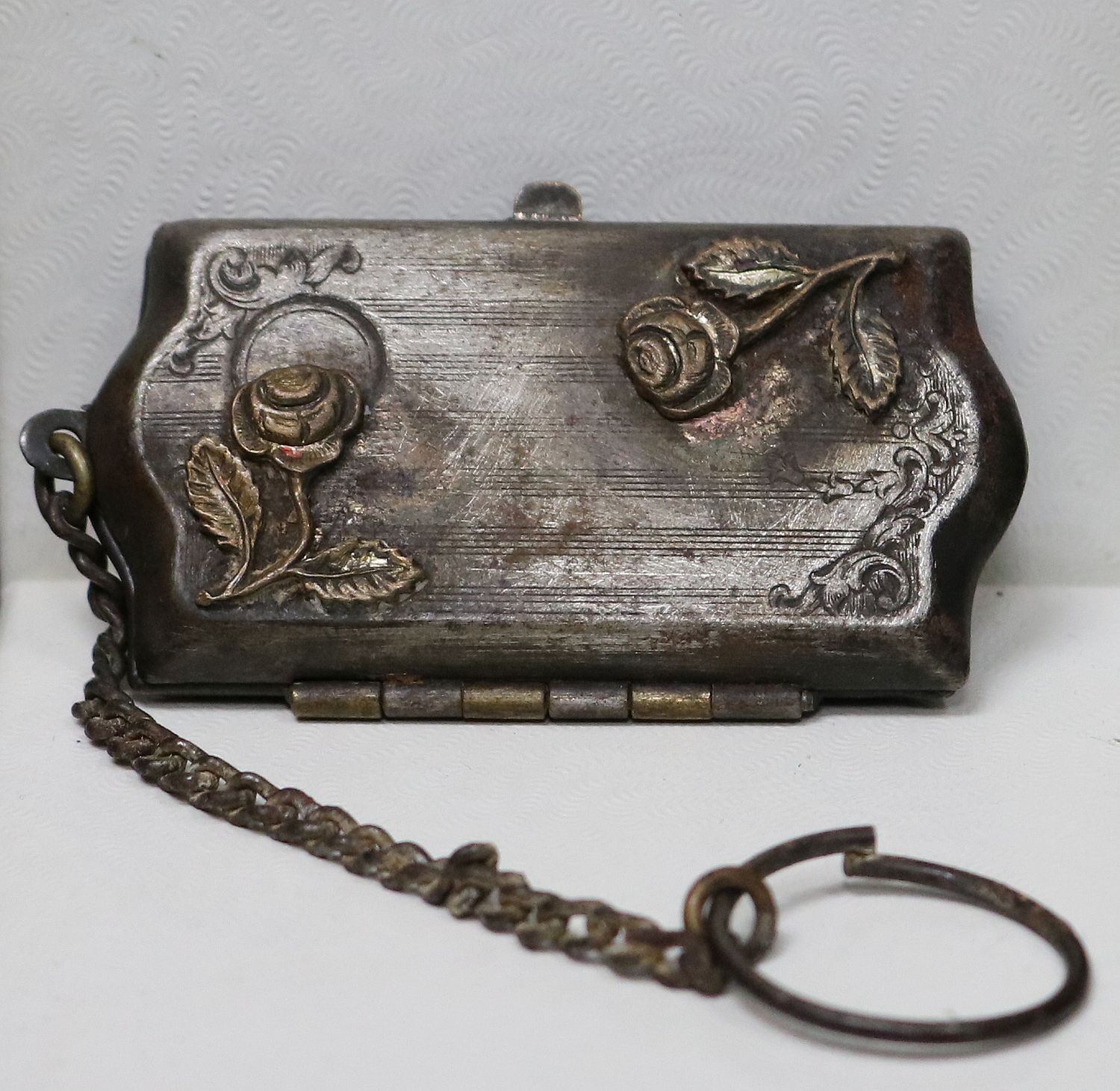 Vintage Antique  Powder Compact Floral Top with Silver Tone Buff Unmarked Case