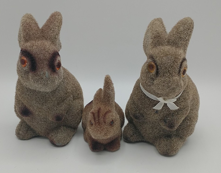 3 Vintage Flocked Fuzzy Bunny Rabbit 2 Piggy Coin Banks Stoppers & Baby Bunny 3 Vintage Flocked Fuzzy Bunny Rabbit 2 Piggy Coin Banks Stoppers & Baby Bunny