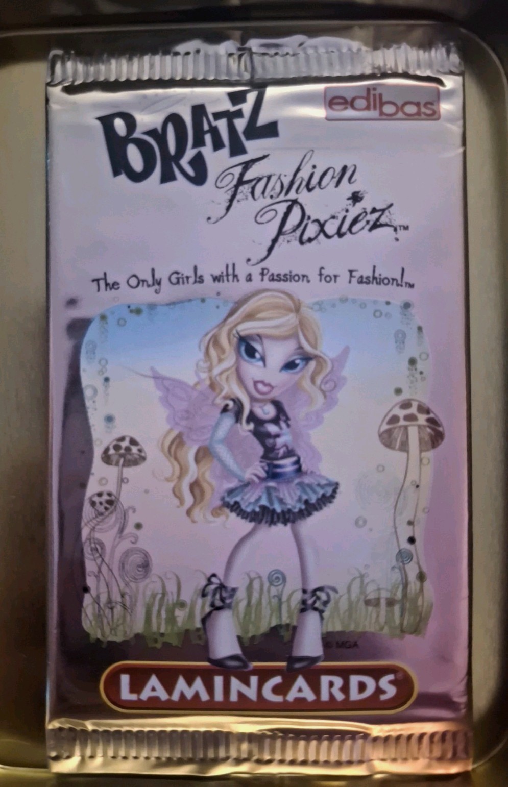 Bratz Fashion Pixiez SEALED Cards Pack 2007 Bratz Fashion Pixiez SEALED Cards Pack 2007
