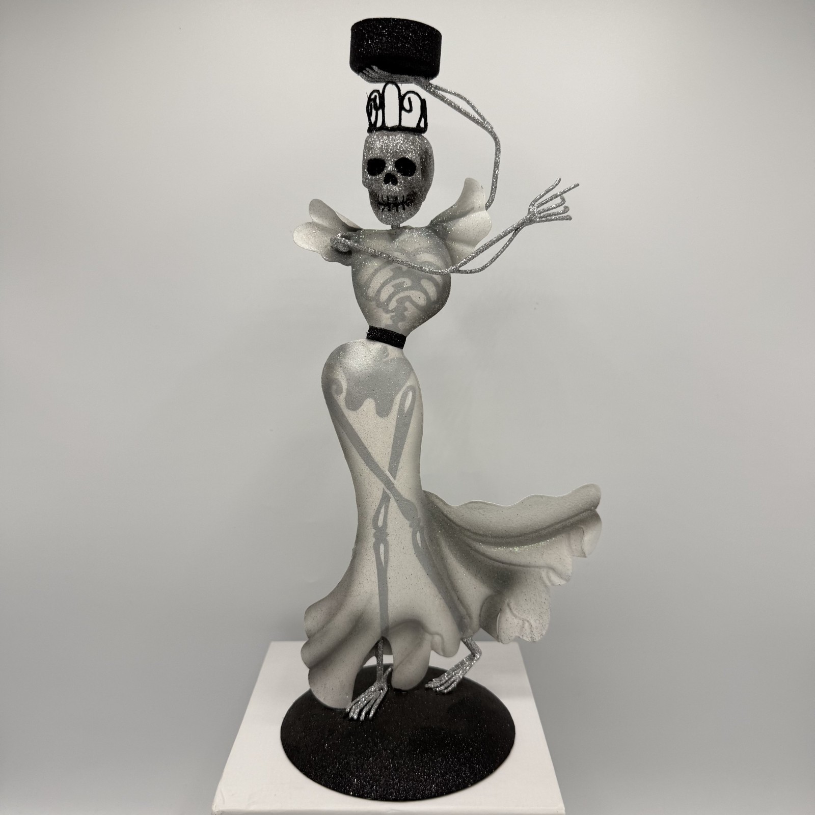 Pier 1 One Vintage 13” Skeleton Princess Bride Halloween Glitter Figurine-HTF