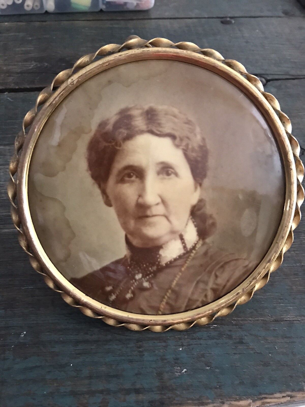 Antique Framed 1888-1920 Woman Medallion Columbia Portrait Chicago Sepia Hand ? Antique Framed 1888-1920 Woman Medallion Columbia Portrait Chicago Sepia Hand ?