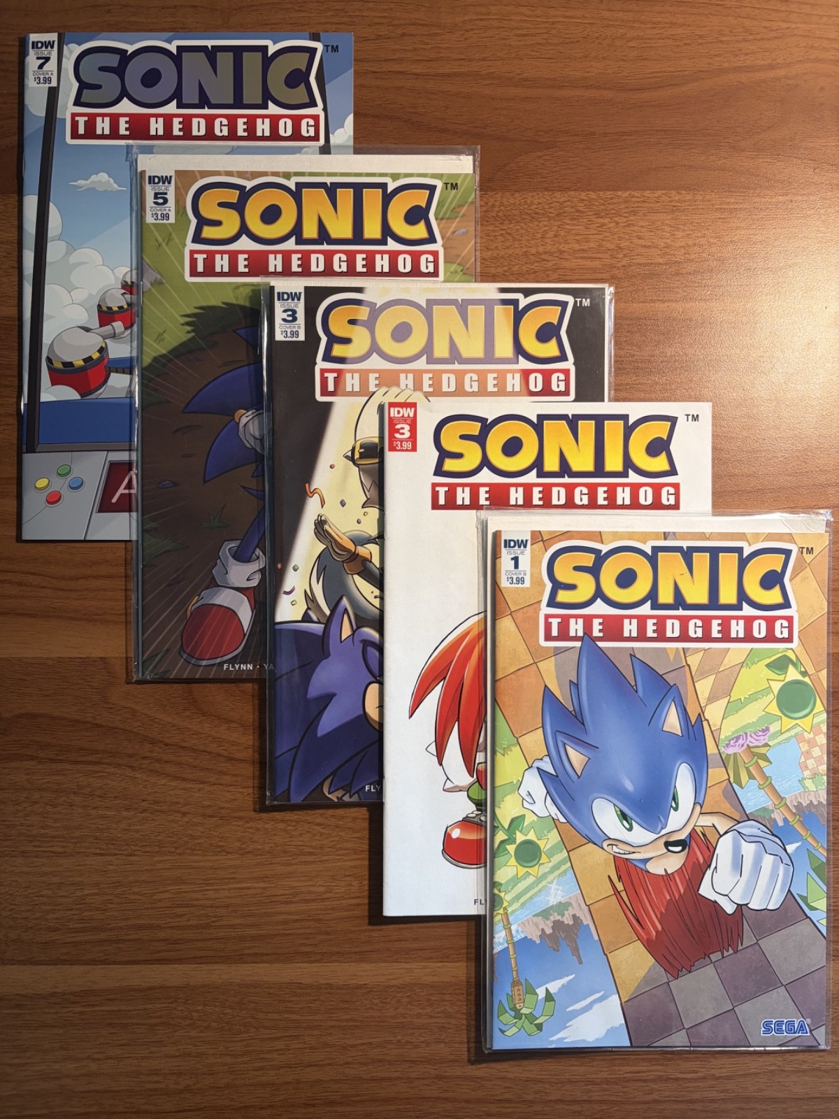 Sonic the Hedgehog #1B, #3B, #3 2nd print, #5A, #7A  (IDW)(News Stand)