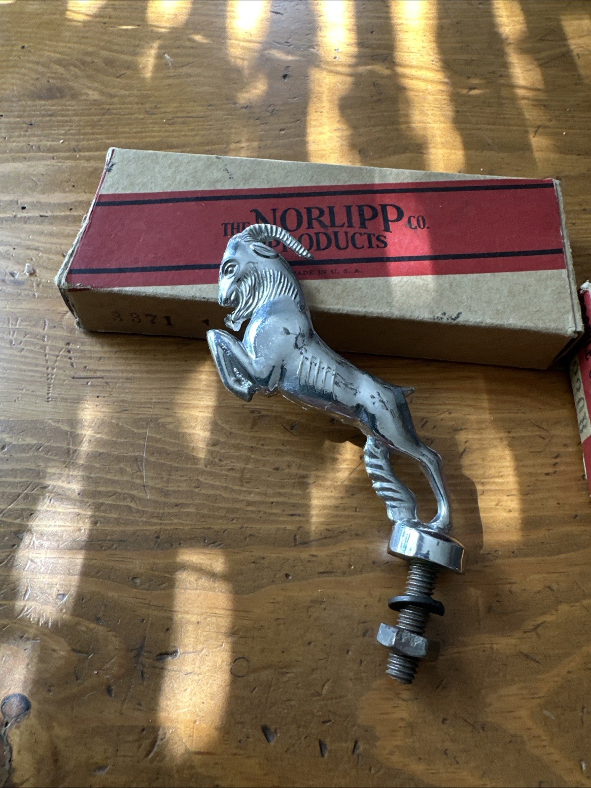 Vintage NOB Norlipp 230B Leaping Ram Profile Ornaments Hood Fender Trim PAIR Box