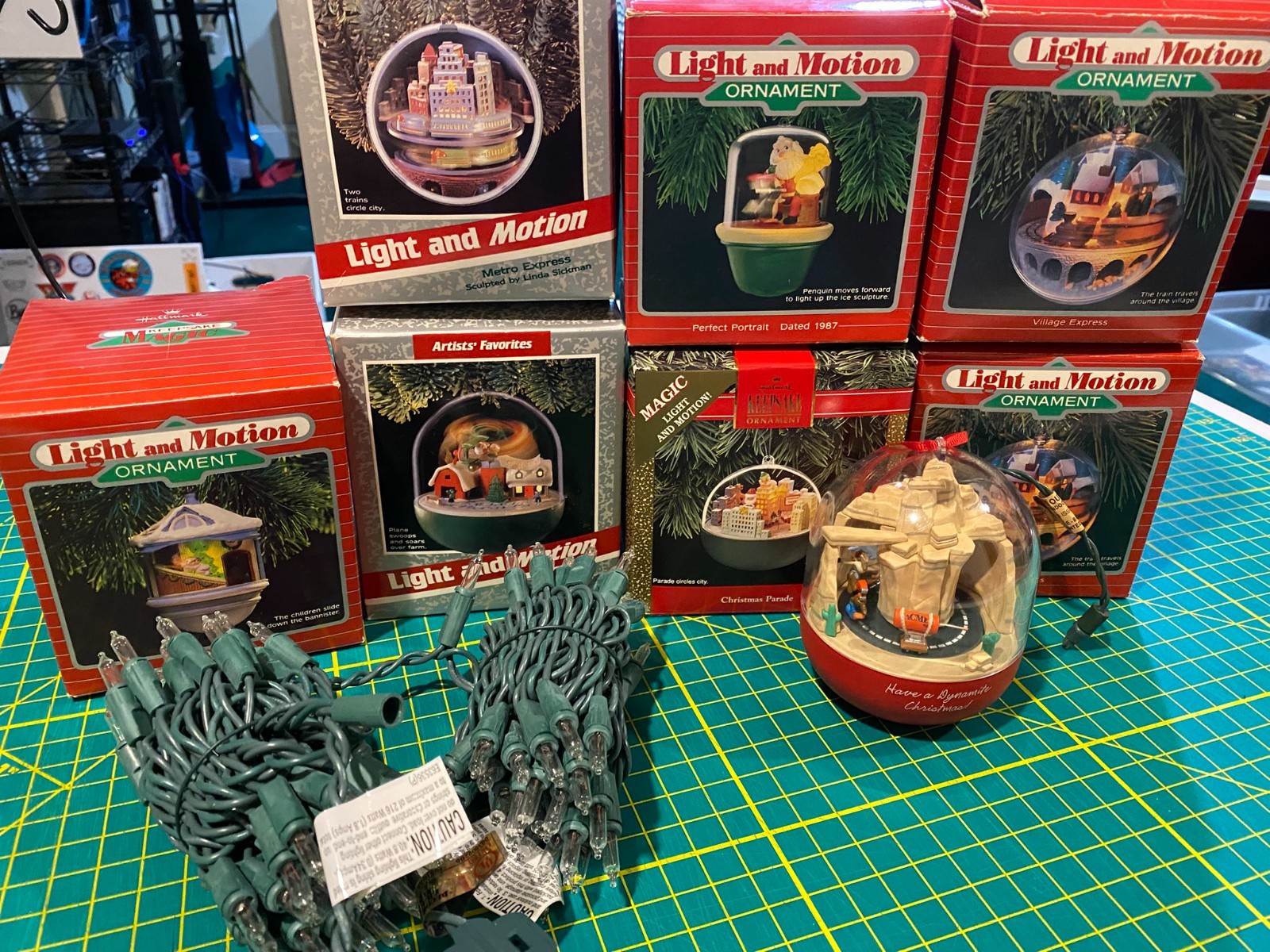 Lot of 8 Hallmark Light & Motion Christmas Ornaments + Light String Tested Works Lot of 8 Hallmark Light & Motion Christmas Ornaments + Light String Tested Works