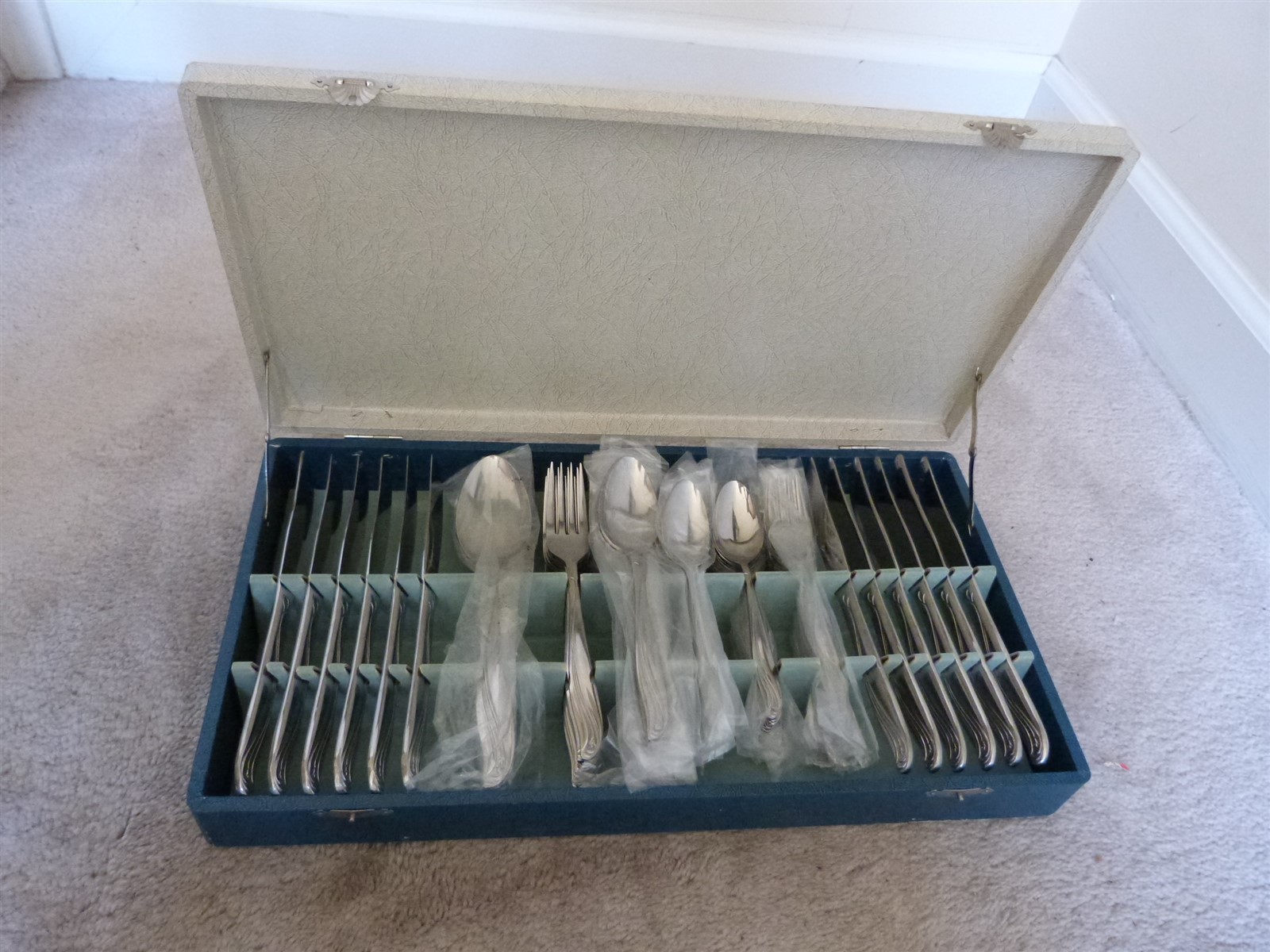 74 pcs 12 Setting NOS VTG MCM Stainless Flatware Set Montgomery Ward MWD10 JAPAN