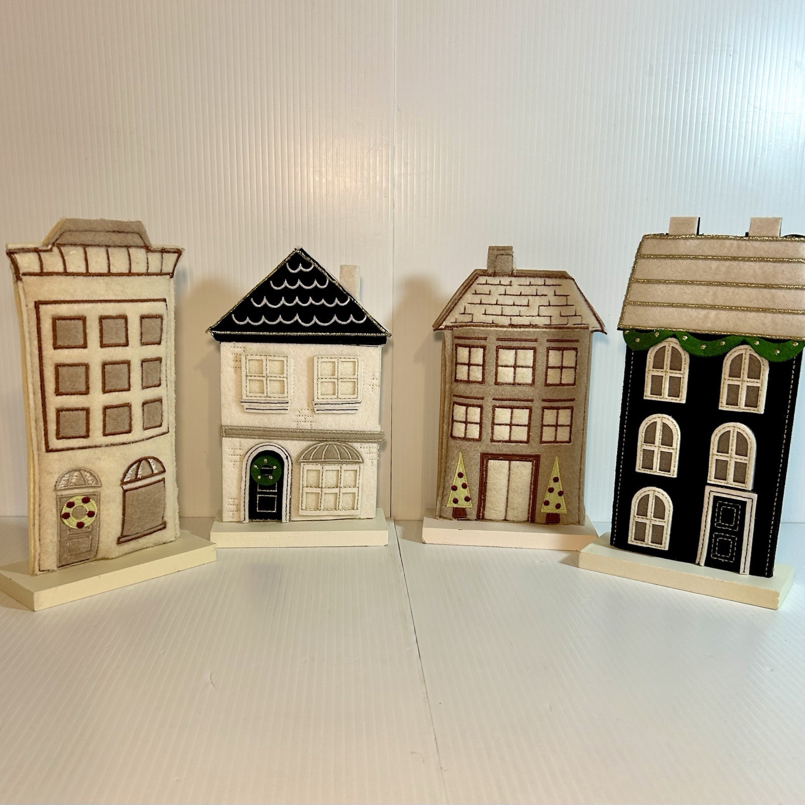 2024 Target Wondershop  Felt Christmas House lot of 4 Shelf Table Decor 10”