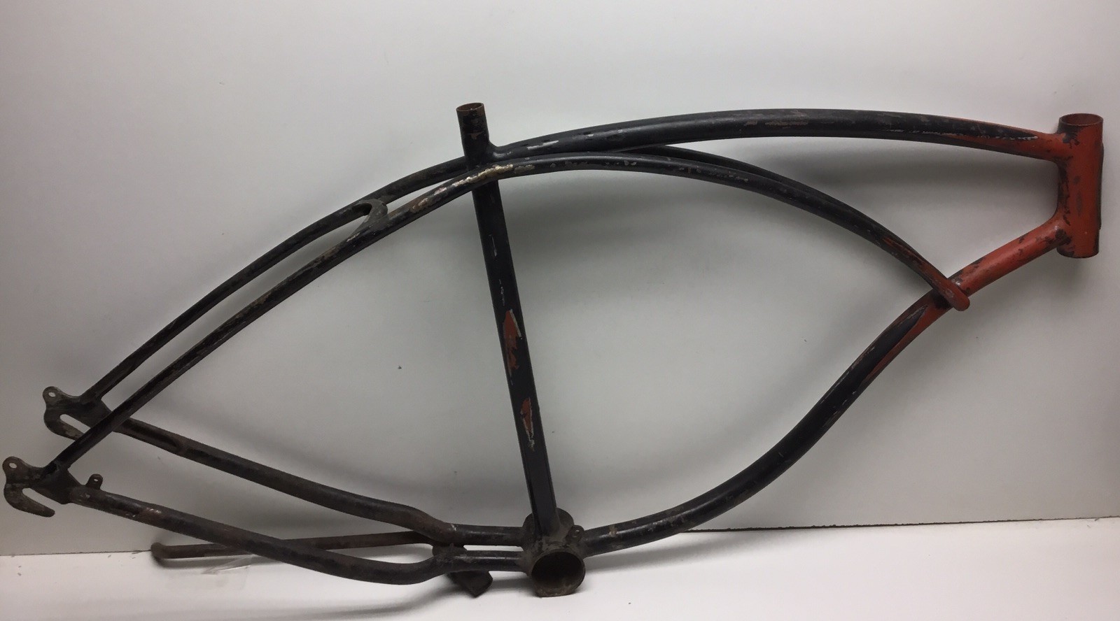 Vintage 1950s Schwinn Men’s Black Phantom Frame 26” 2.125” S2 Bike