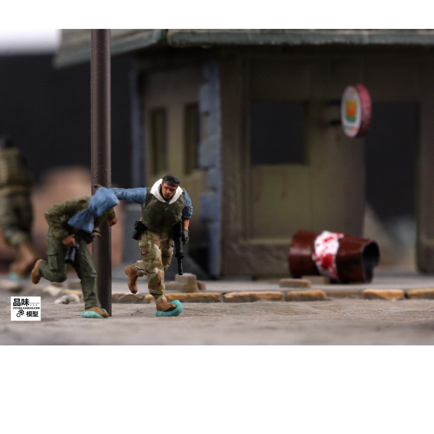 Homemade 1/72 War correspondent 2 soldier team Finished Colored Model NEW