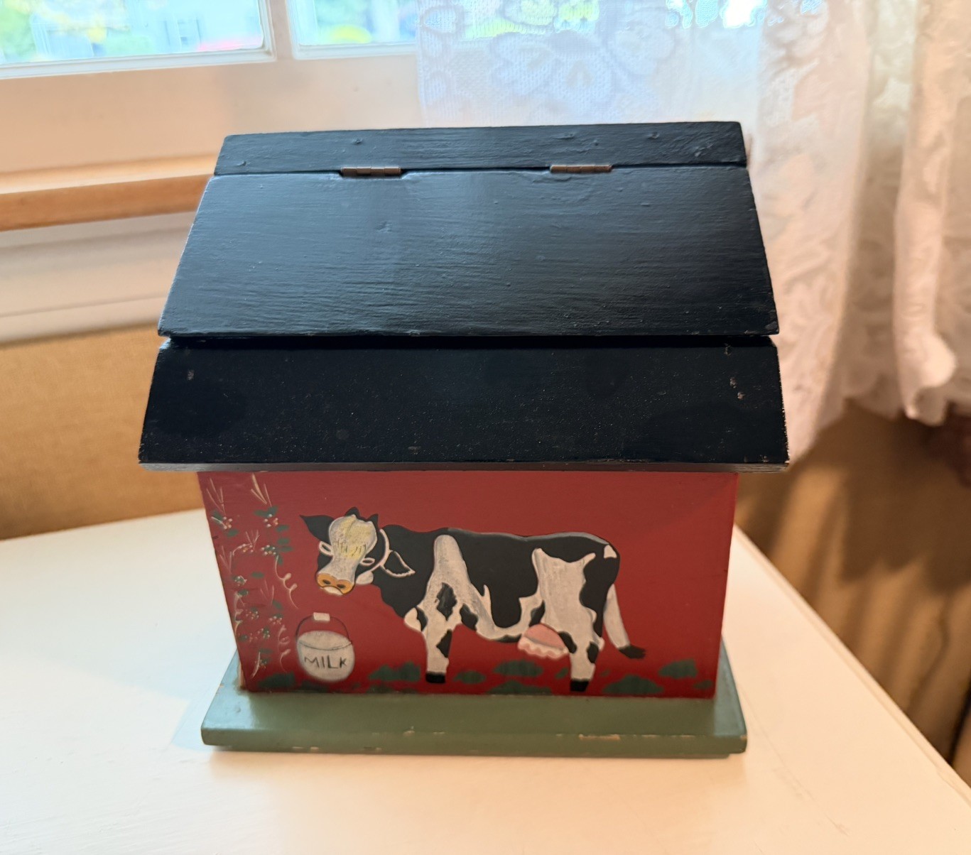 Vtg Hand Painted Wooden Recipe/Trinket Box Farm House Cow Country Decor