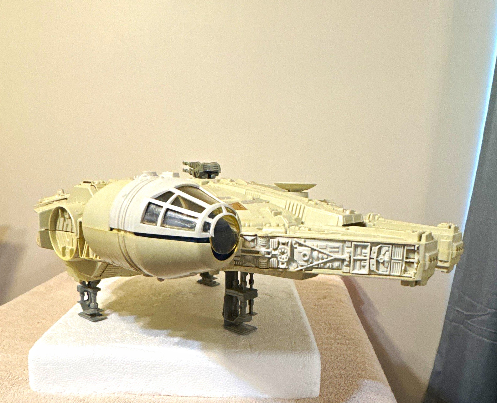 Vintage 1979 Kenner Star Wars Millennium Falcon CPG Original Incomplete