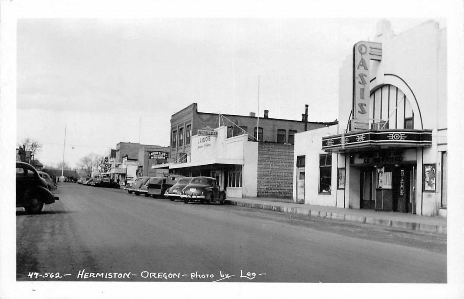 1947 Hermiston, Oregon OASIS Theater Street Scene RPPC Photo by Lee 1947 Hermiston, Oregon OASIS Theater Street Scene RPPC Photo by Lee