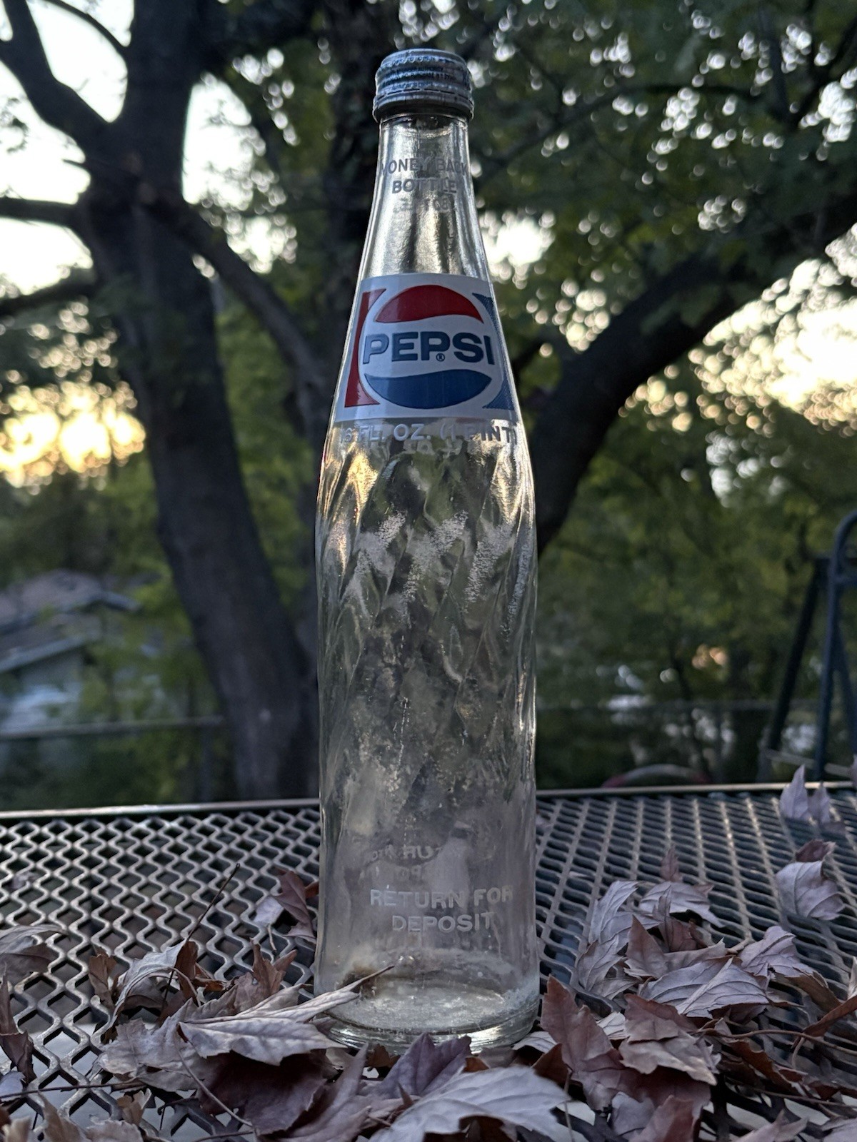 1980\'s Vintage Pepsi Cola Bottle Pint-16 FL OZ Clear Glass Deposit Swirl Design