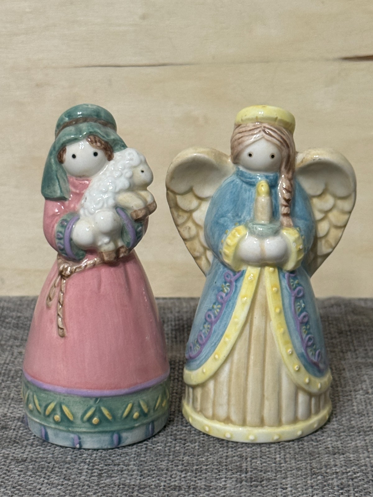 Vintage 1998 Enesco Kim Lawrence Angel Shepherd Lamb Salt Pepper Shakers Set