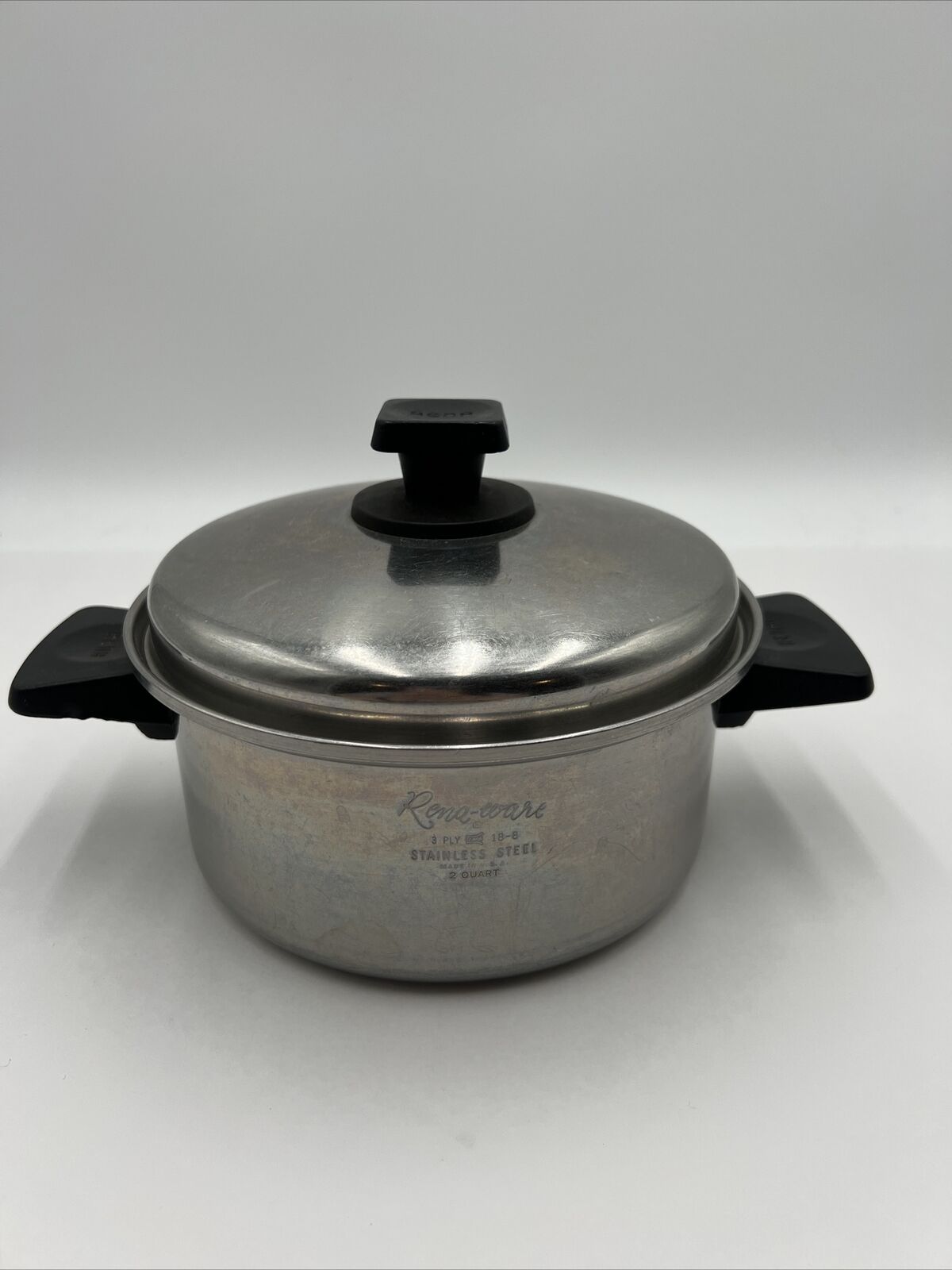 Rena Ware Vintage 18-8 Stainless Steel 2 Qt 3 Ply  Pot & Lid 7.5\