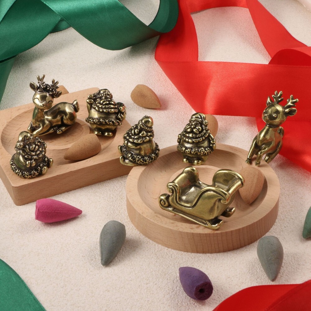 Retro Brass Christmas Theme Decoration Sculpture, Small Tabletop Statue