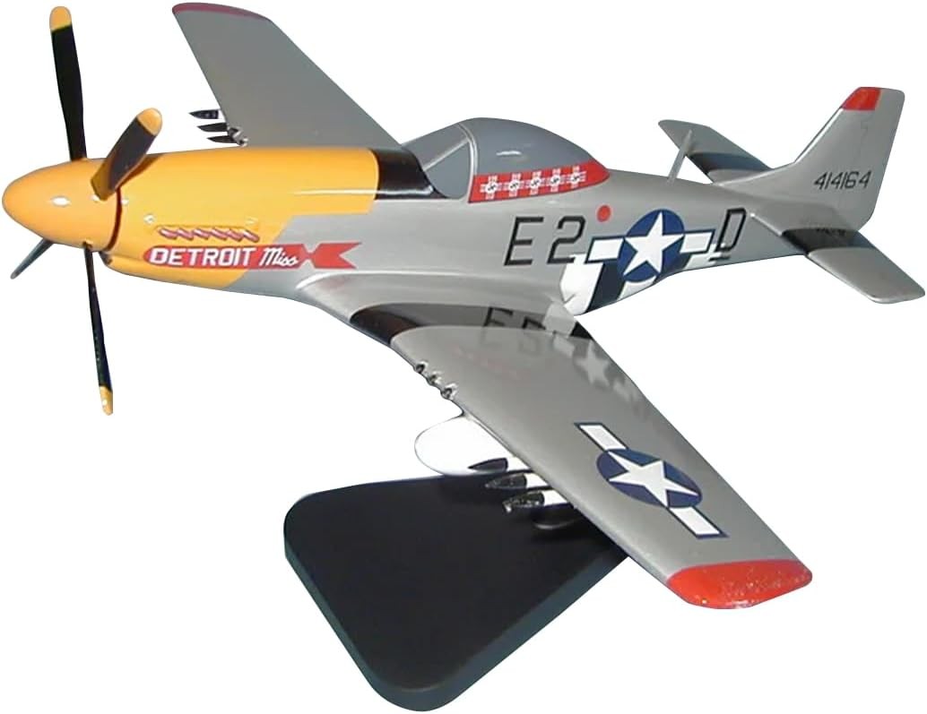 USAAF P-51D Mustang Detroit Miss Urban Ben Drew WW2 Desk  1/24 Model SC Airplane