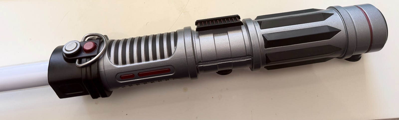 Disney 2019 Savis Workshop Power & Control Lightsaber COMPLETE w/Pin, Sheath, NM