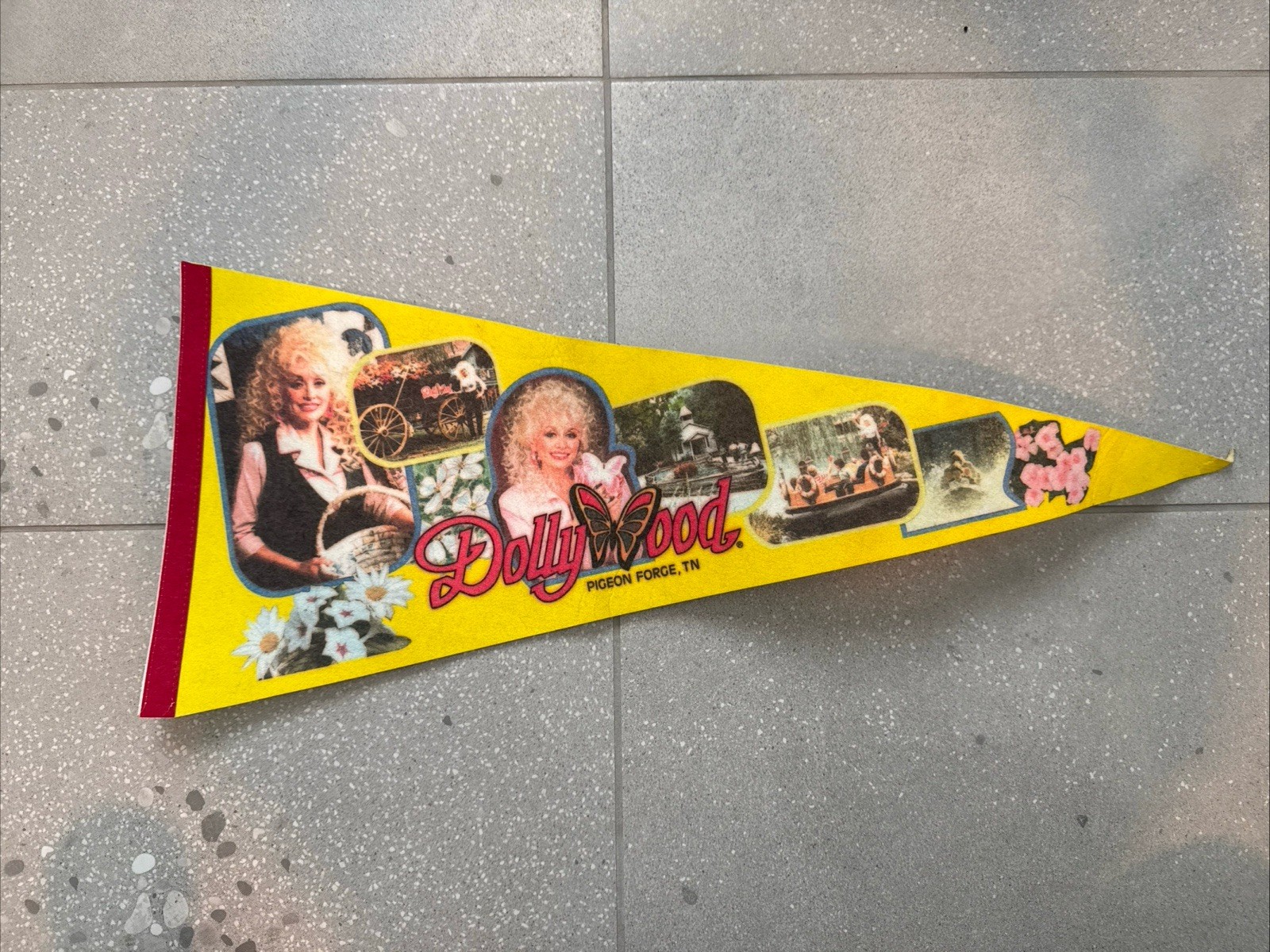 Dollywood Vintage Pennant 90s Rare Souvenir Dolly Parton