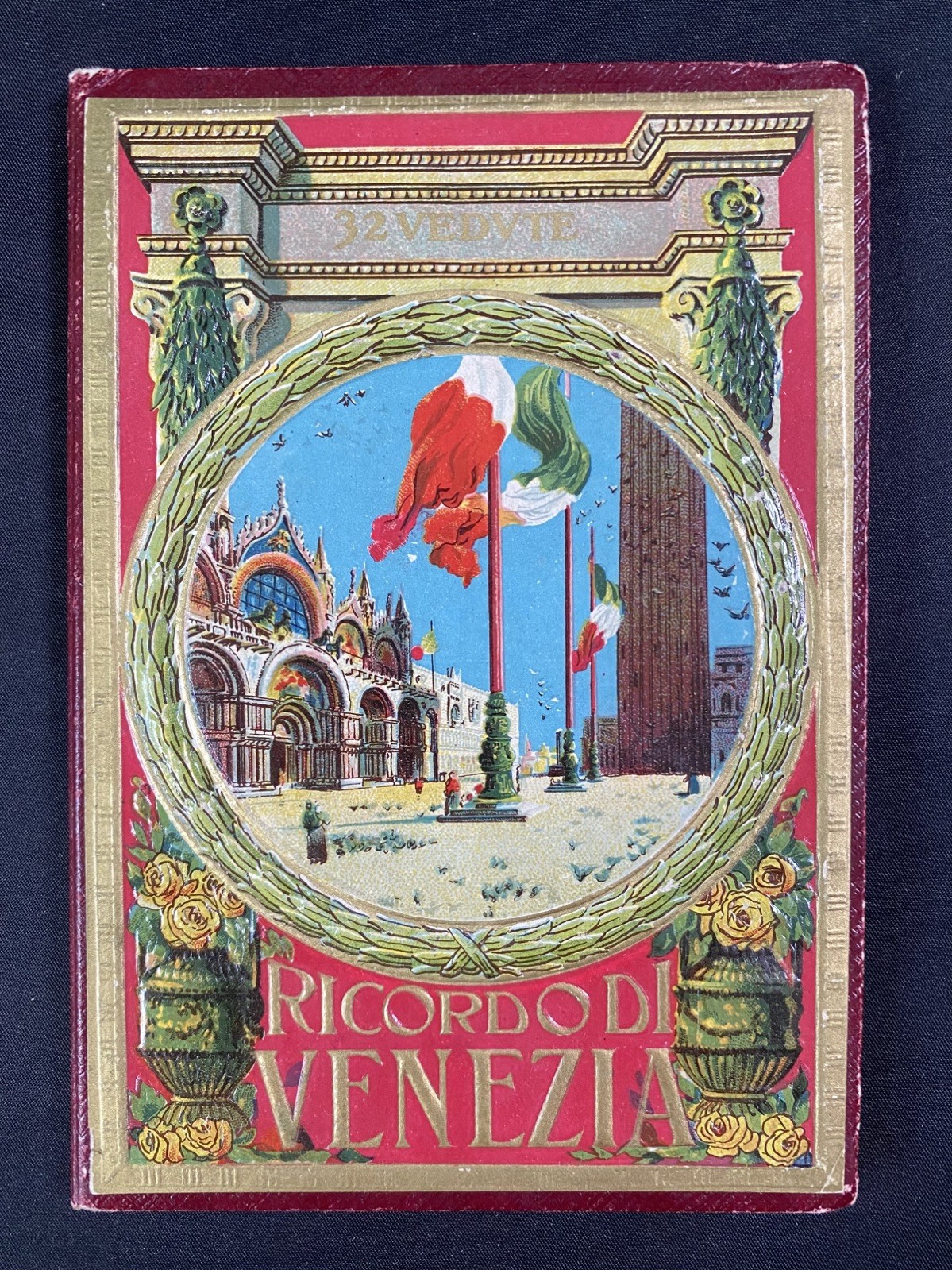 Album: Ricordo di Venezia 32 Vedute Venice Views Leporello Circa 1900