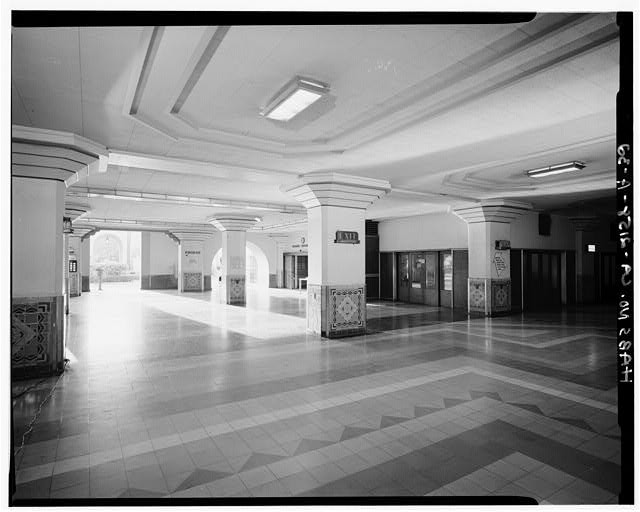 Photo:Los Angeles California 1930s Union Passenger Terminal Arrival Lobby