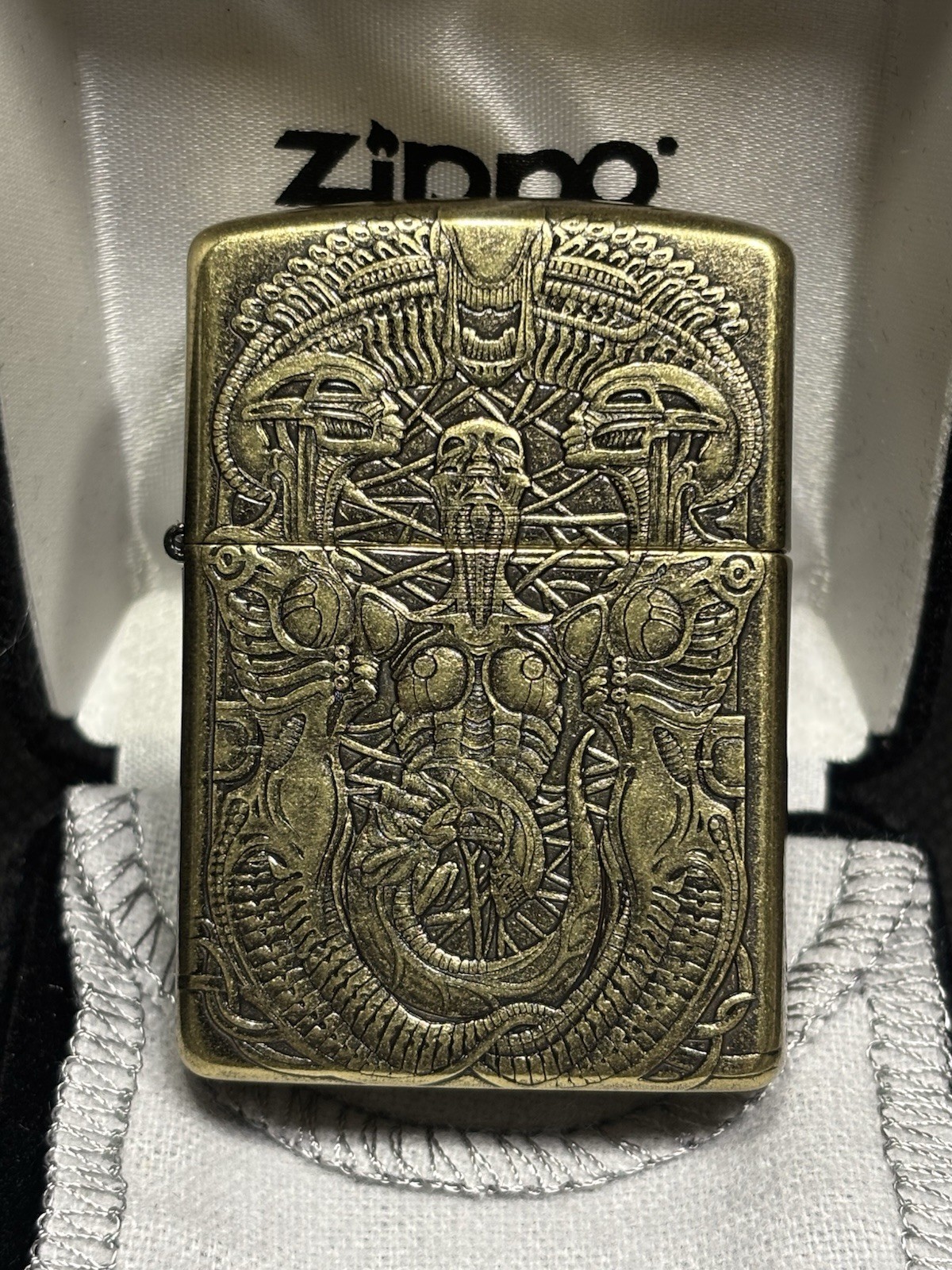 RARE Armor Antique Brass Zippo Japanese H.R Giger Museum Alien Zippo Lighter
