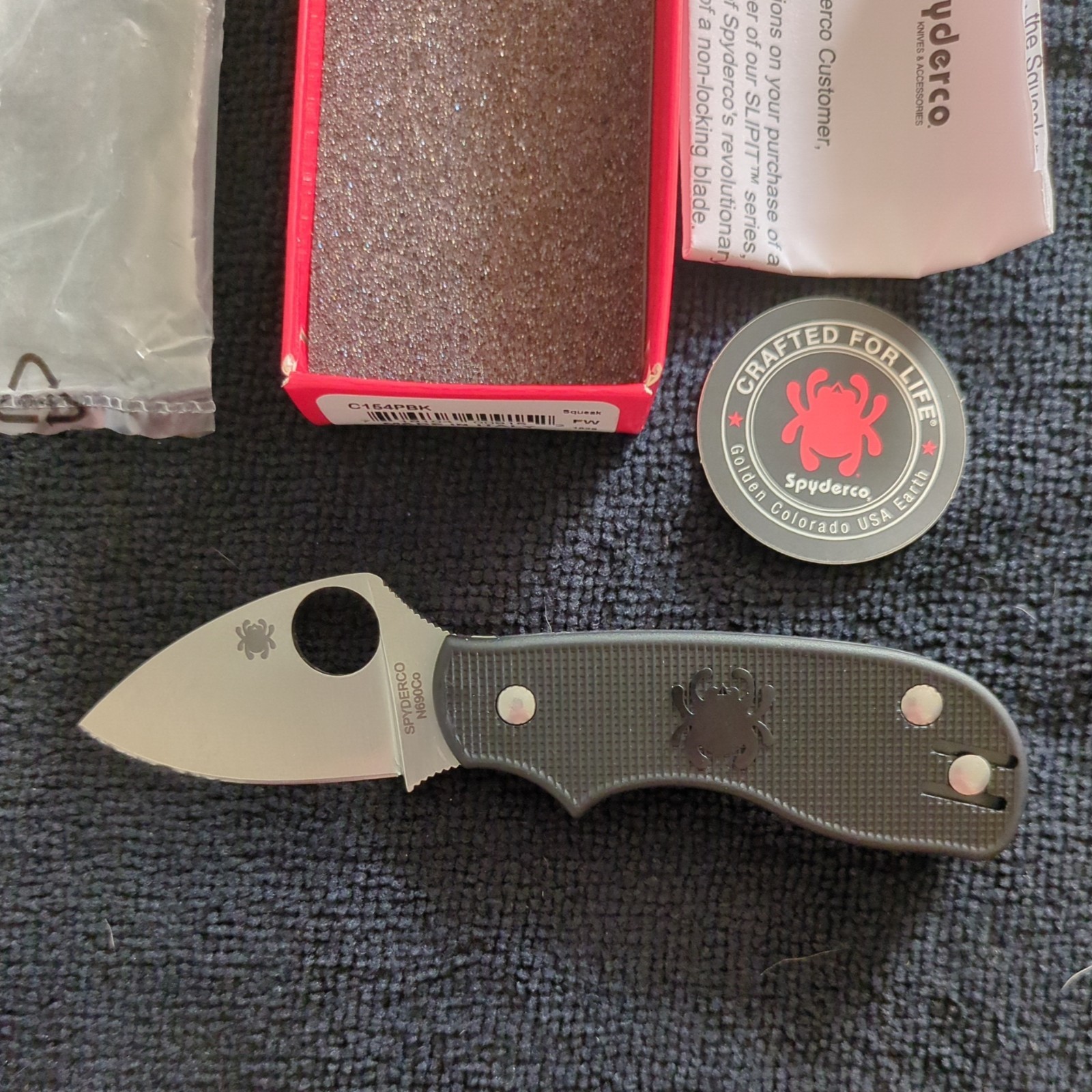 Spyderco C154PBK Squeak SLIPIT Folding Knife – Black FRN / N690Co – New in Box