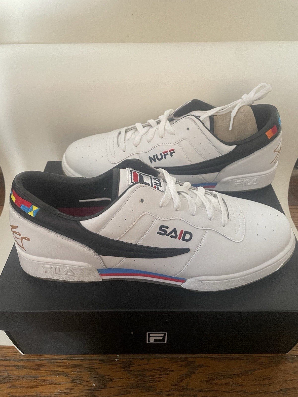 RARE Stan Lee FILA Marvel MCU Sneakers Mens 13 NWB + Garbage Pail Kids card