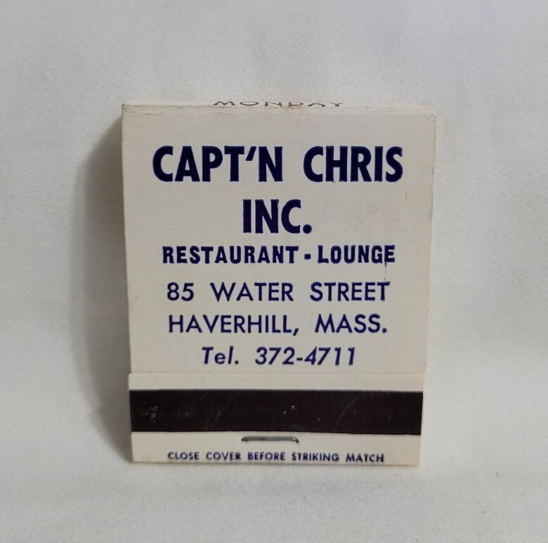 Vintage Capt\'n Chris Restaurant Lounge Matchbook Haverhill MA Advertising Full