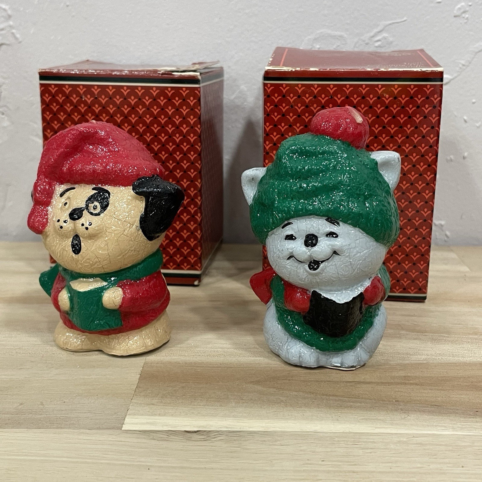 Candle 1981 Avon Caroling Trio Crooning Cat & Howling Hound 2 Piece Set