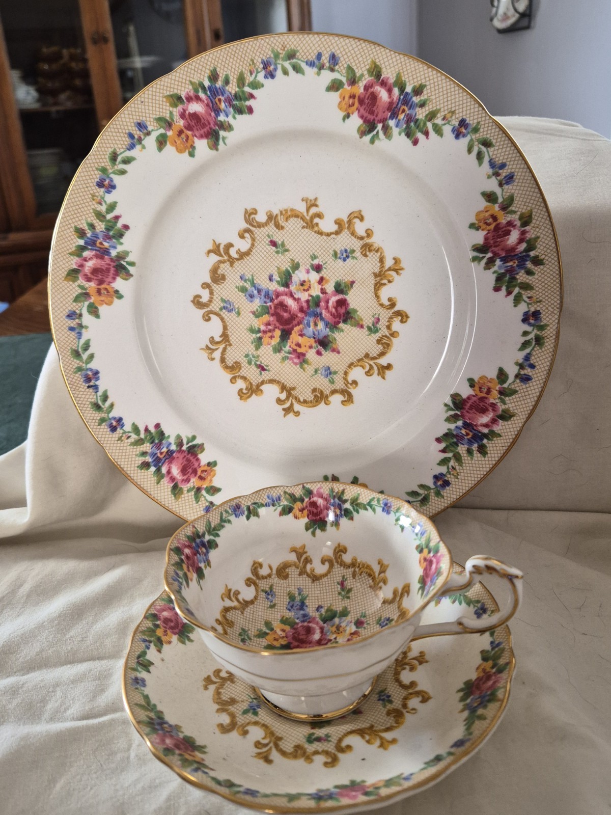 VINTAGE JACOBEAN FINE CHINA TEA SET