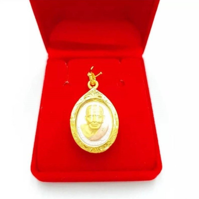 Thai Amulet Luang Pu Thuat Pendant Gold Plated 96.5% Waterproof Yaowarat Craft