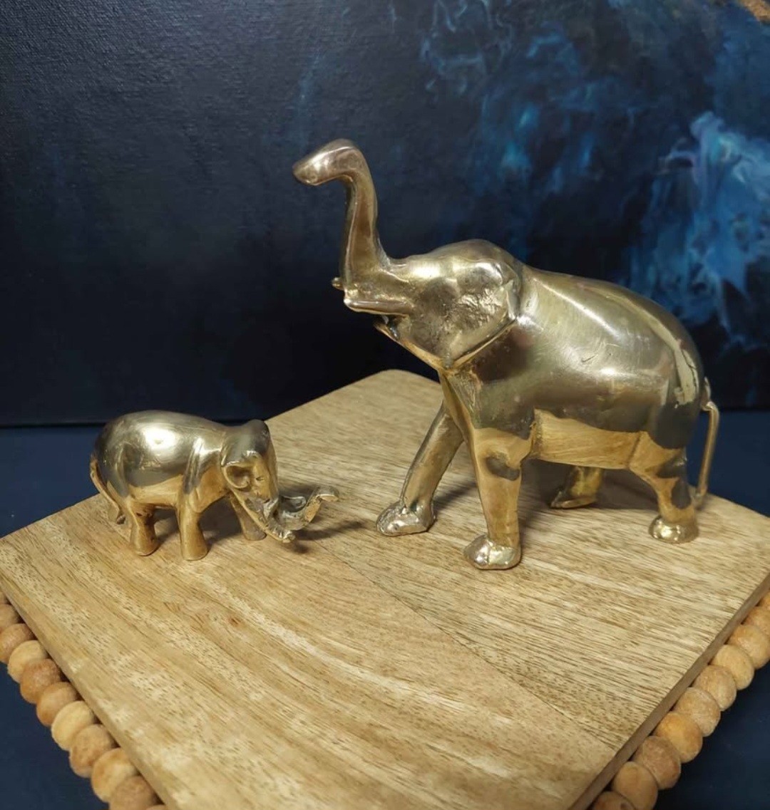 Vintage Brass Elephant Figurines Sold As A Pair. Good Condition See Photos