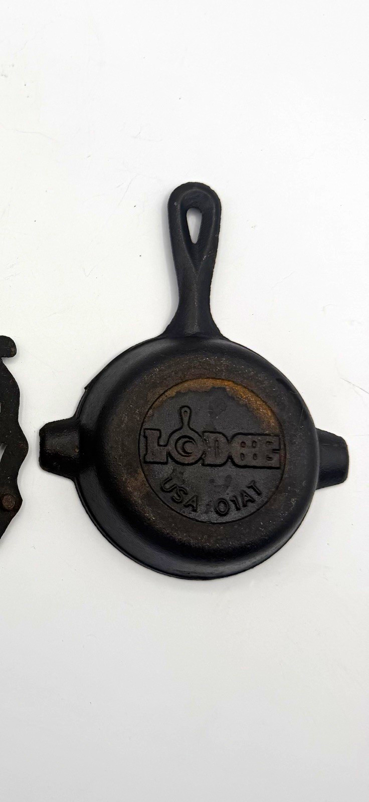 Vintage Lodge USA Cast Iron Mini Skillet Miniature Collectible Ashtray Vintage Lodge USA Cast Iron Mini Skillet Miniature Collectible Ashtray