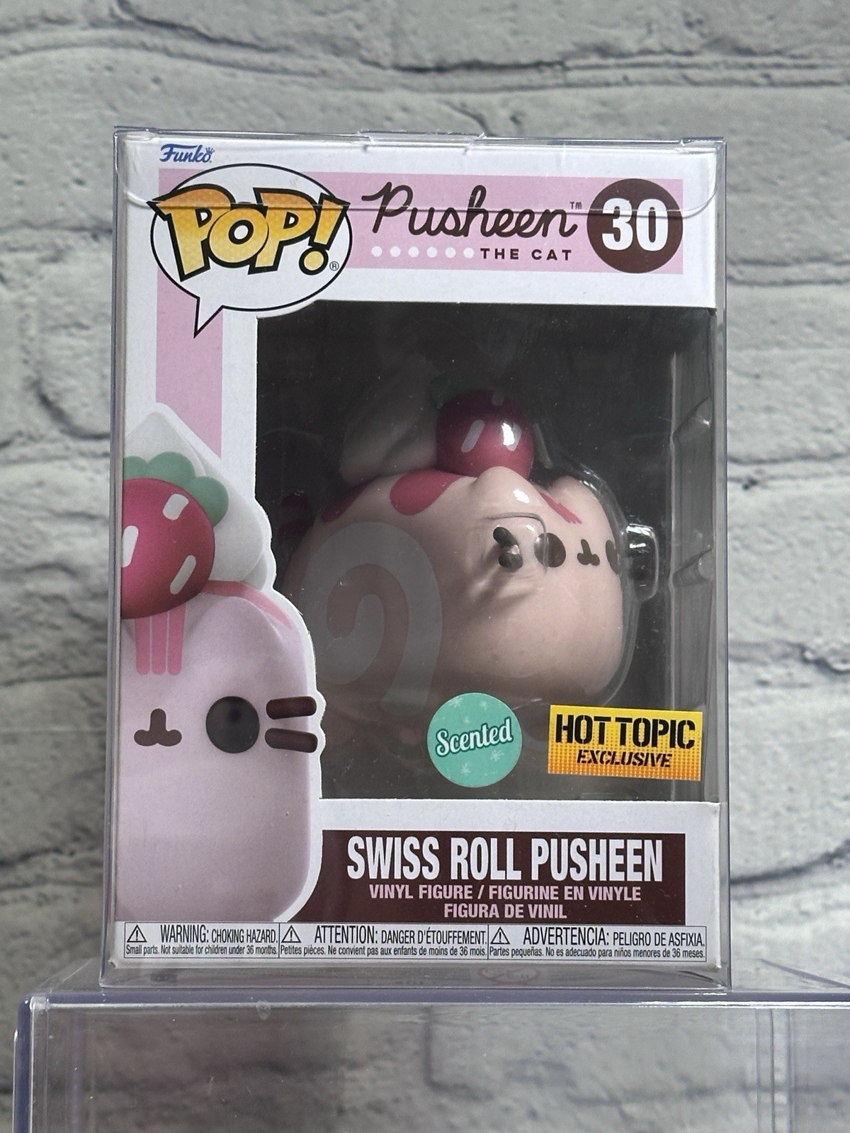 Funko Pop Pusheen The Cat Swiss Roll #30 Scented Hot Topic Exclusive DAMAGEDBOX